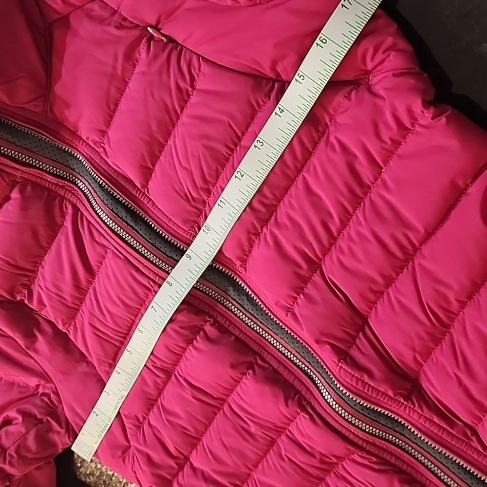 Lululemon Fluffed Up Down Puffer Jacket In Berry Rumble / Rumble Bordeux Drama - Picture 11 of 11